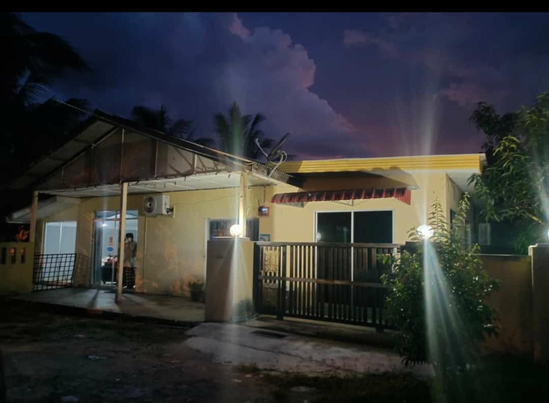 Kuntum Cottage Bed & Breakfast Kampung Tanjung Ipoh Extérieur photo